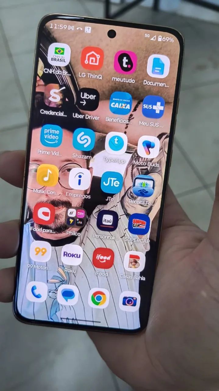 EDGE 50 NEO LATTE