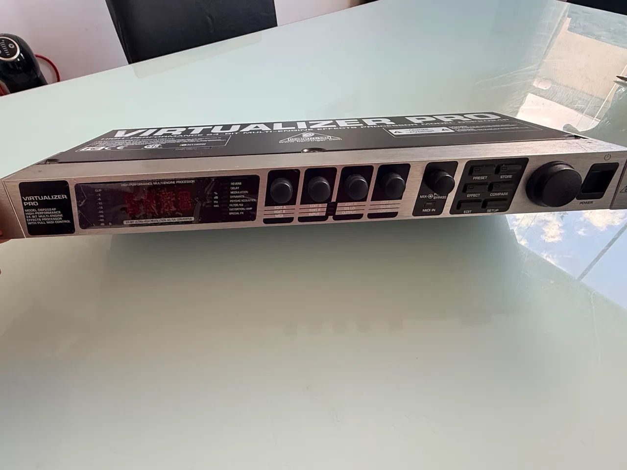 Processador digital Behringer Virtualizer Pro DSP2024P - Foto 2