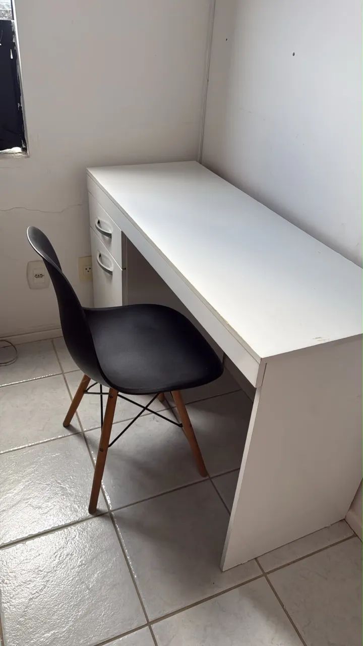 Conjunto escrivaninha + cadeira