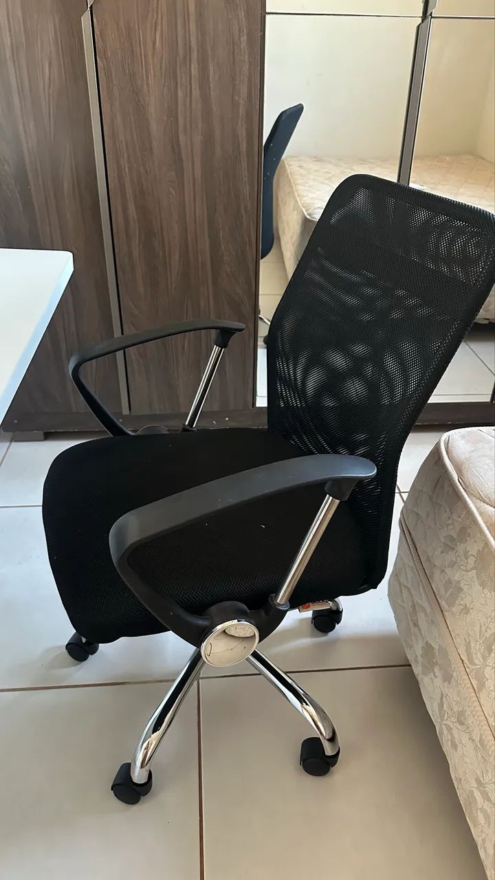 Mesa e cadeira de estudos 