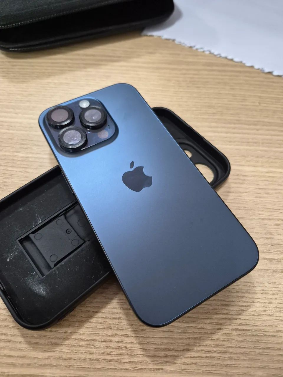 IPHONE 15 PRO - Foto 2