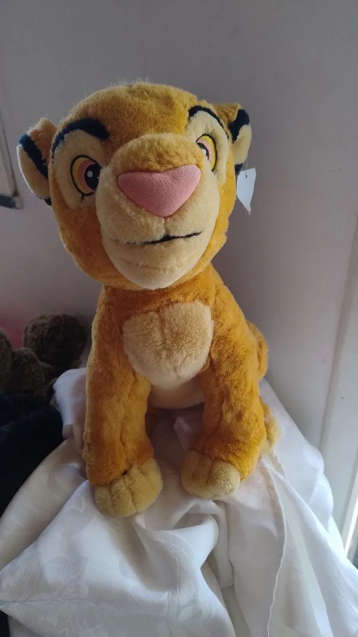 Rei leão pelúcia 
