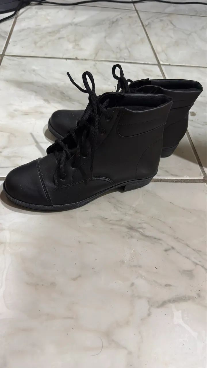 Botas