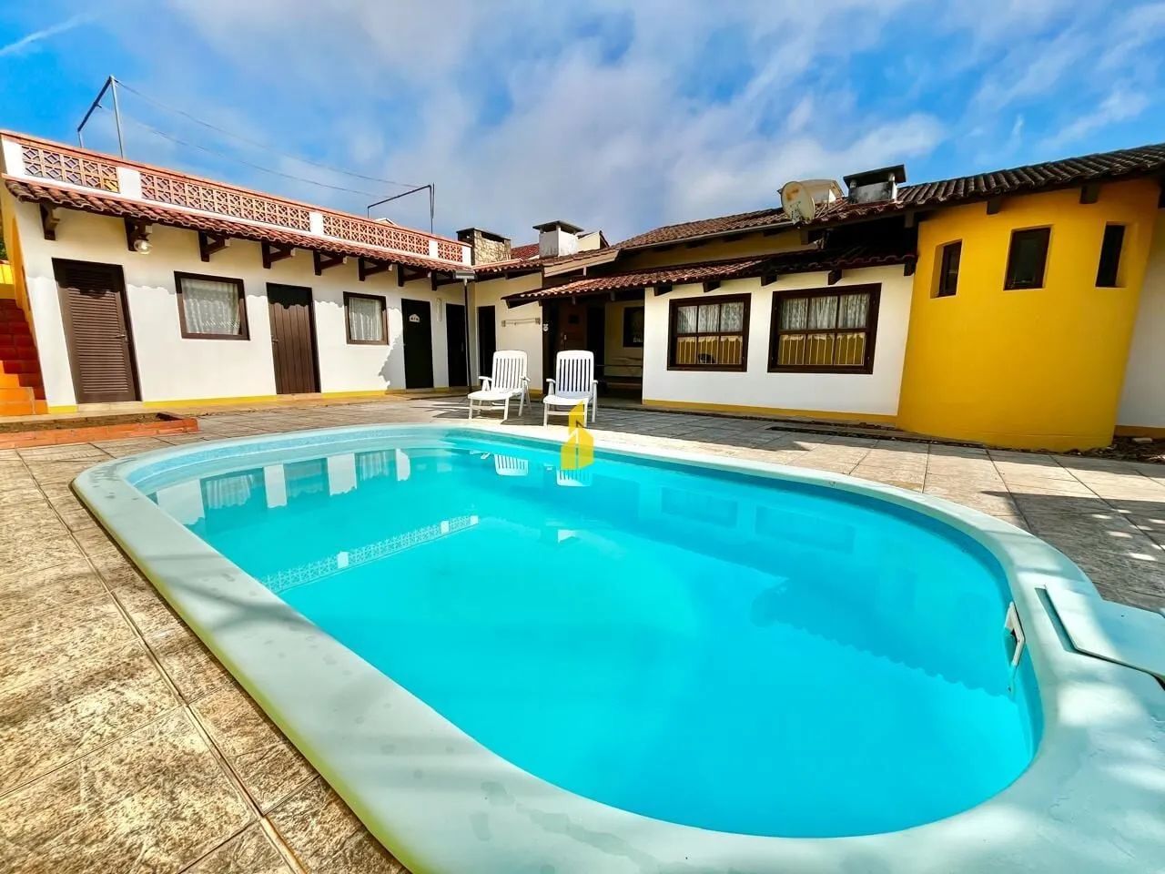 Casa com 2 suítes e piscina no Centro de Timbó - Foto 3