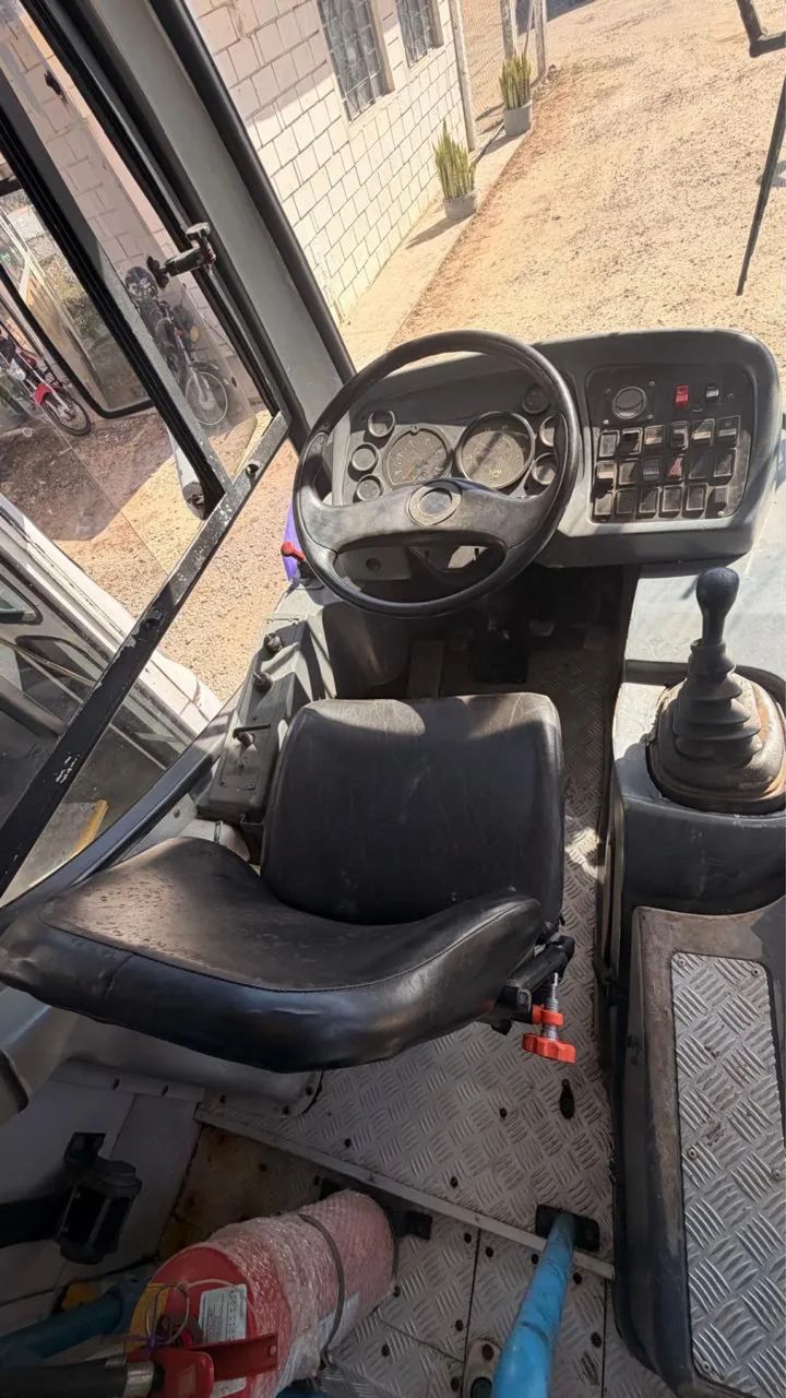 Ônibus escolar 2008 Mercedes 1722 - Foto 3
