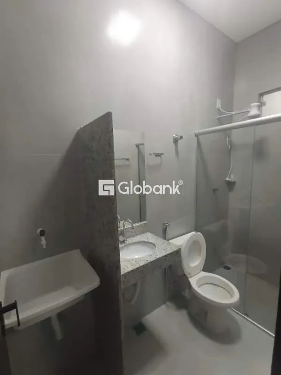 kitnet com 1 quarto, 27,57m² no centro de Jequitaí. - Foto 3