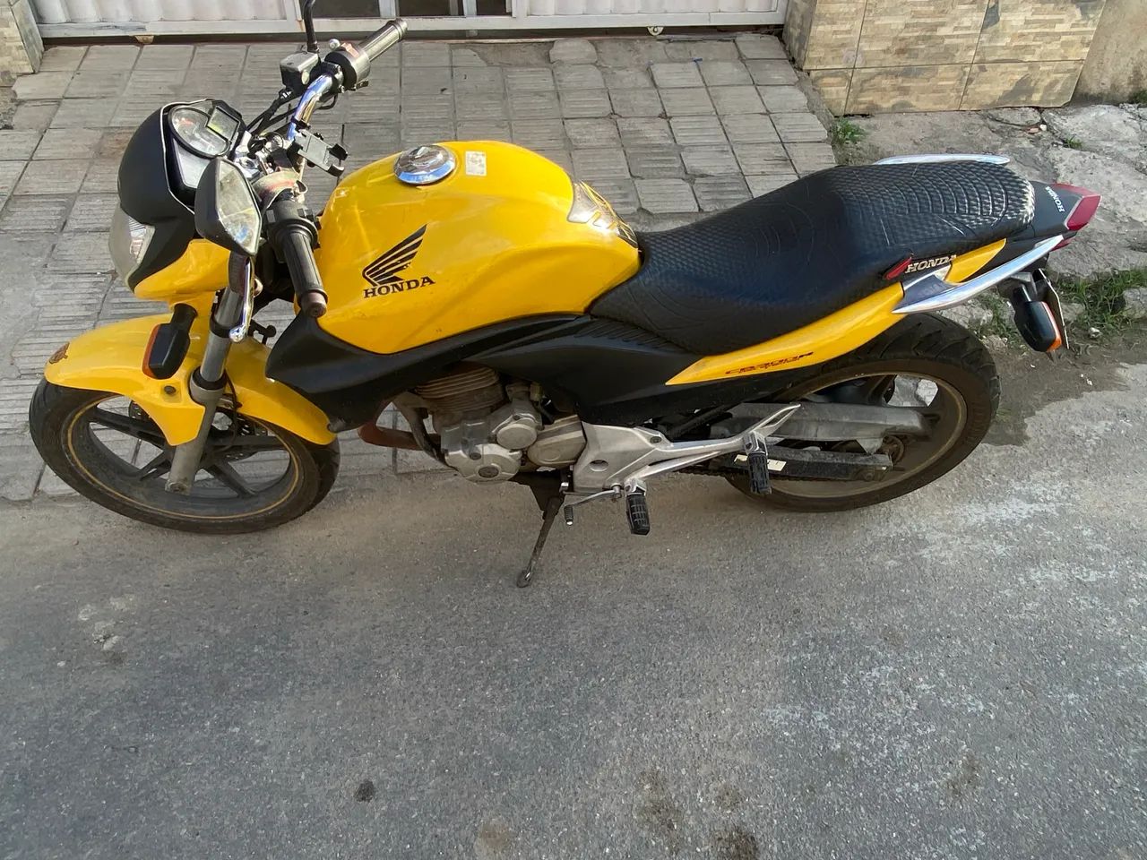 CB 300 - Foto 4