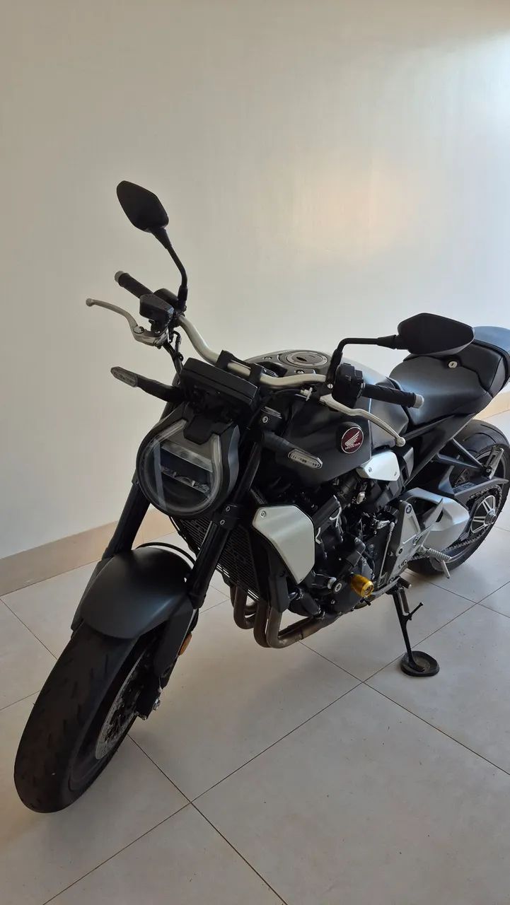 CB1000 R IMPECÁVEL