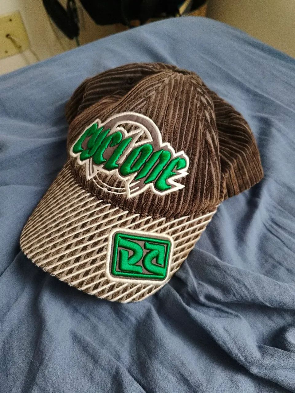 Boné cyclone