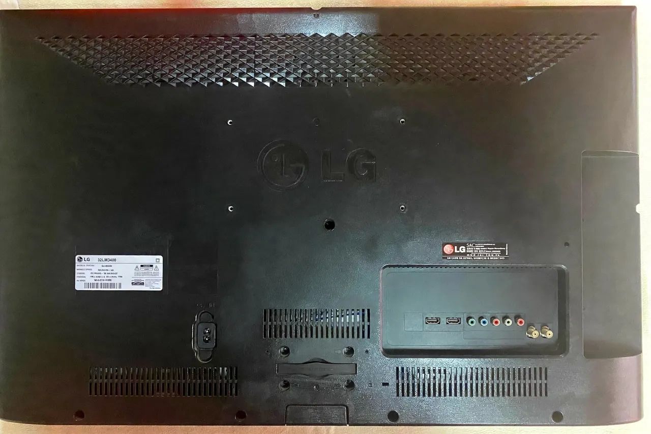 TV LG 32? LED 3D 32LM3400 - Conservada - Funcionando Perfeitamente - Foto 2