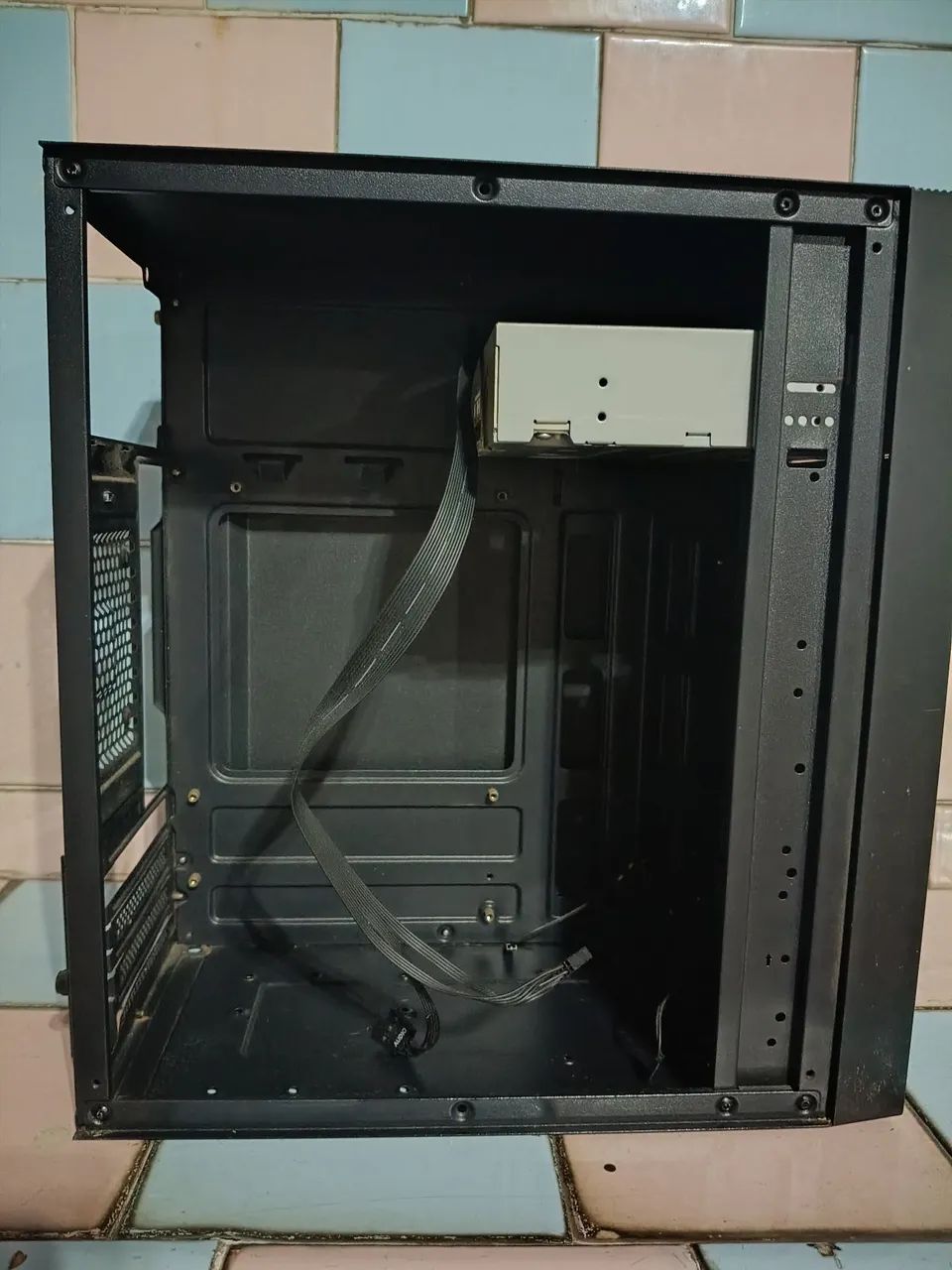 Gabinete pequeno para desktop - Foto 5