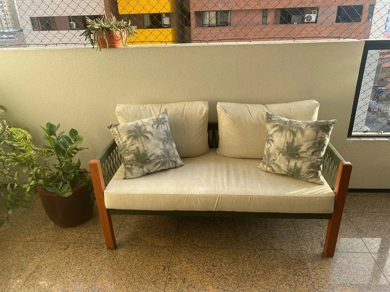 Conjunto poltrona madeira e corda náutica 