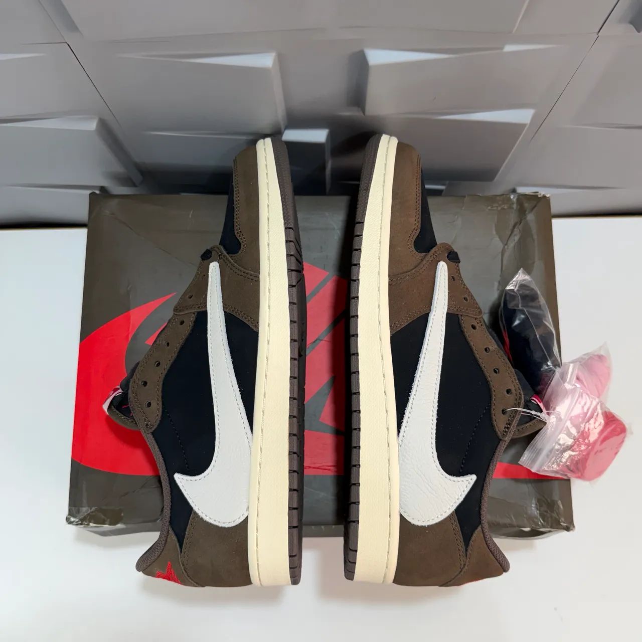 Air Jordan 1 Low Travis Scott Mocha 43 - Foto 2
