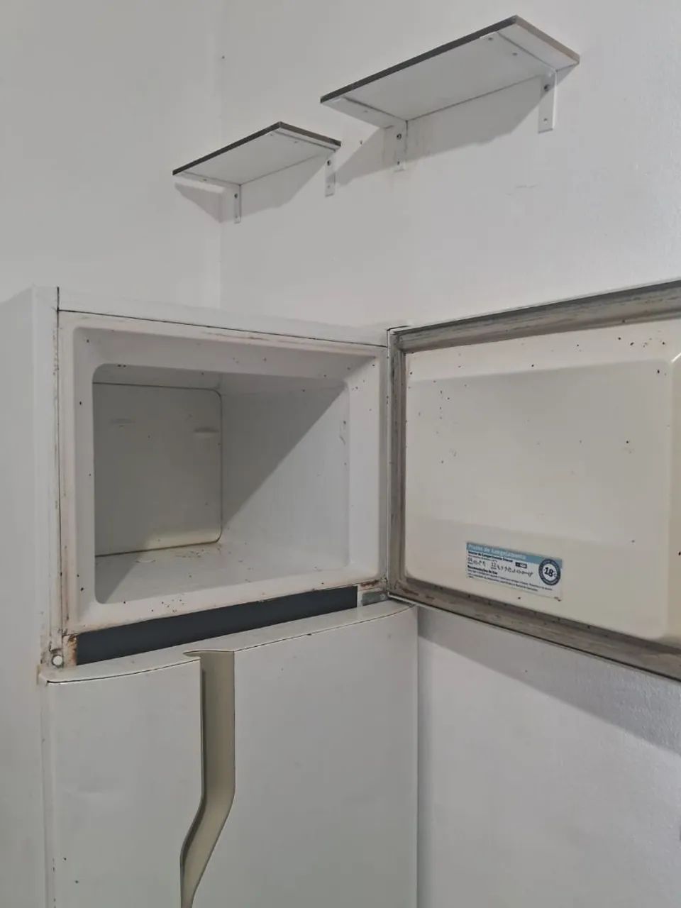 Geladeira com defeito 