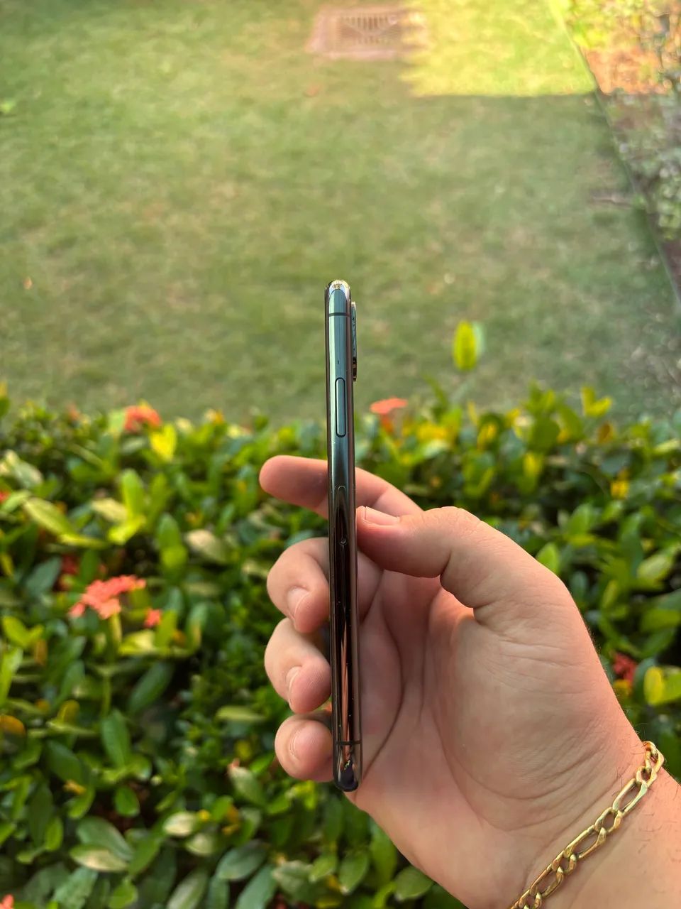 iPhone X preto 64gb - Funciona tudo  - Foto 3