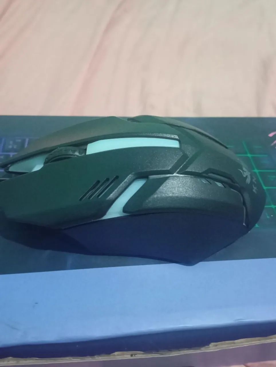 Teclado com fio, mais mouse e adaptador para celular 