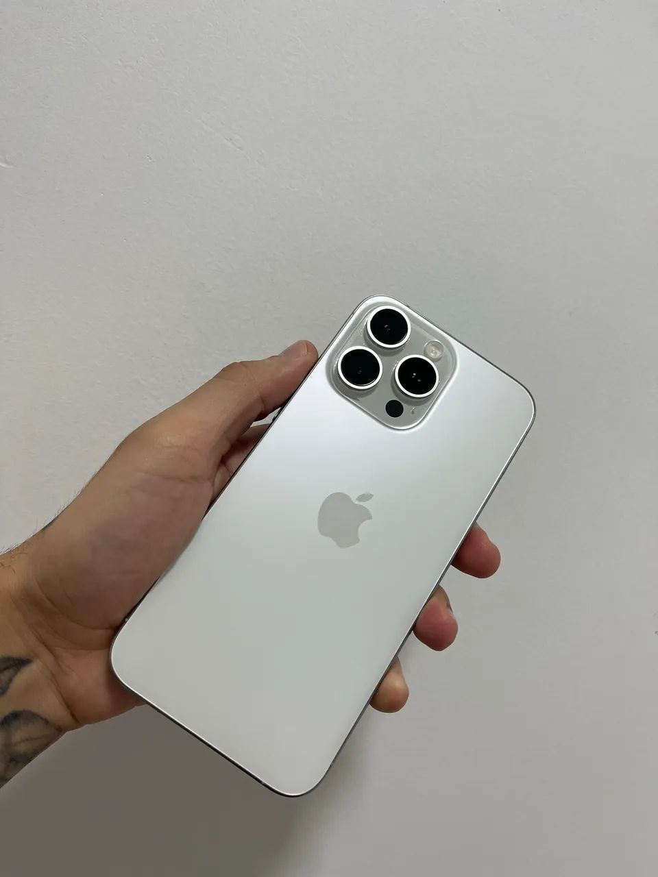 iPhone 15pro 256GB ホワイト Apple iPhone 15 Pro 256GB - Titânio | Extra