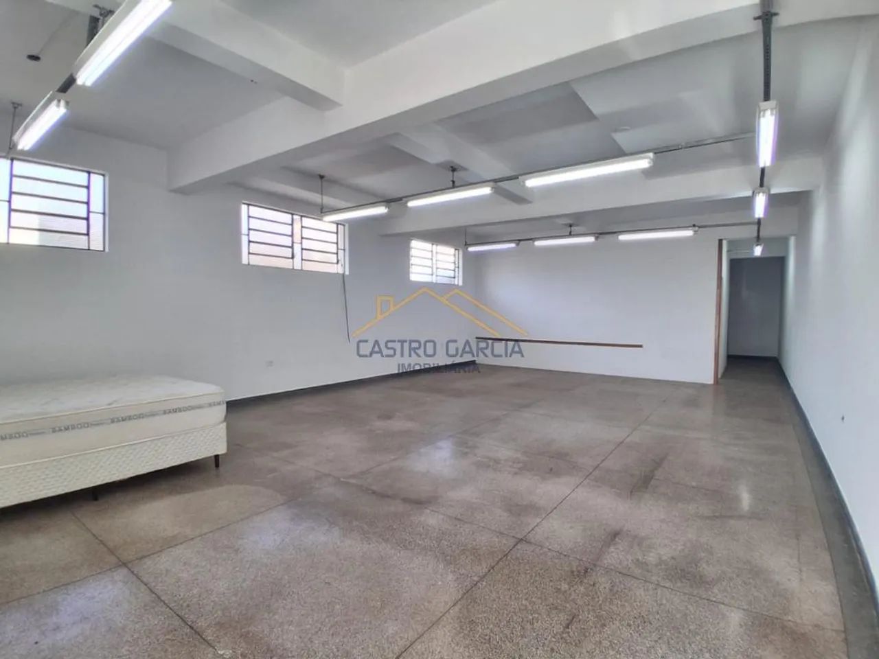 Salão para alugar em Santa Bárbara D'Oeste, Jardim Pérola, com 200 m² - Foto 2