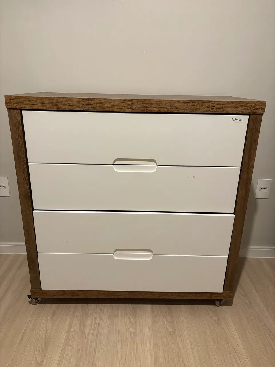 Comoda 4 gavetas MDF 