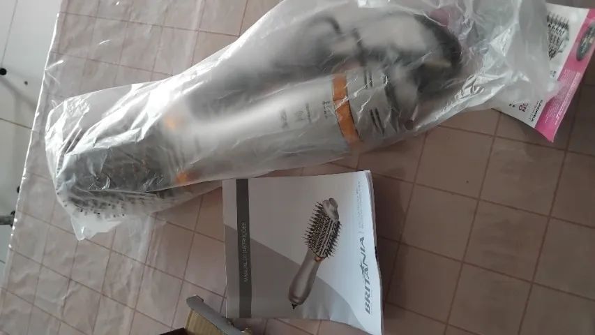 Escova secadora Britânia de cabelo  - Foto 2