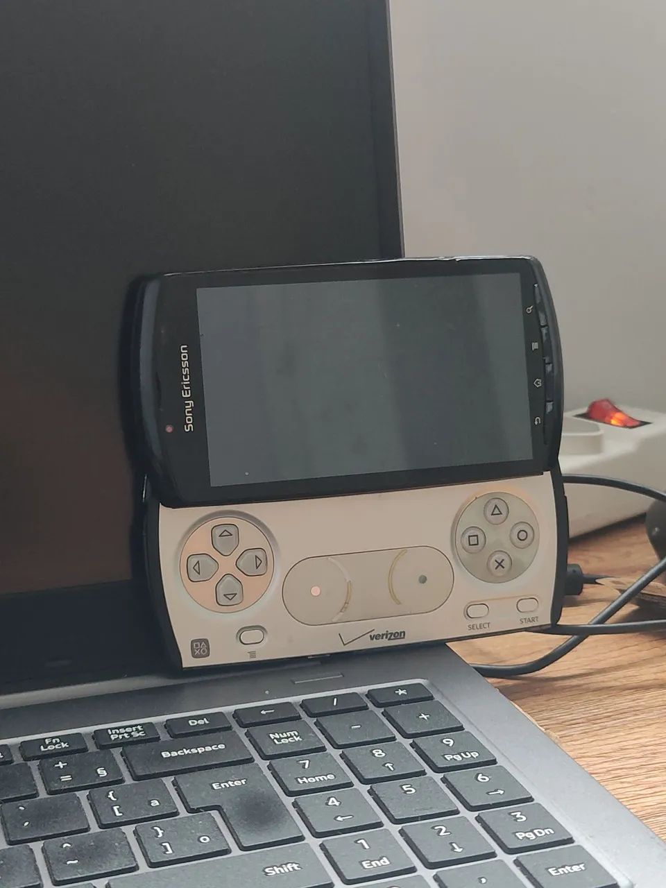 Xperia play - Foto 2