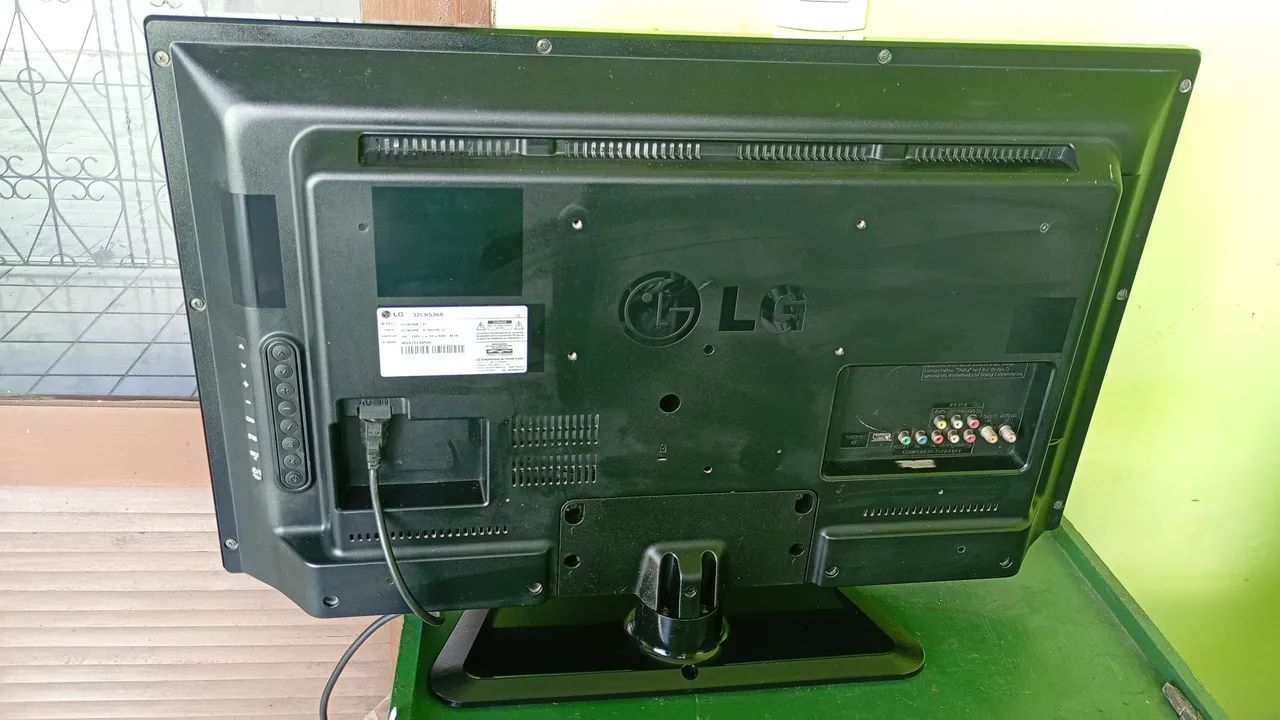 Tv led 32 LG funcionando perfeitamente não e snart - Foto 4