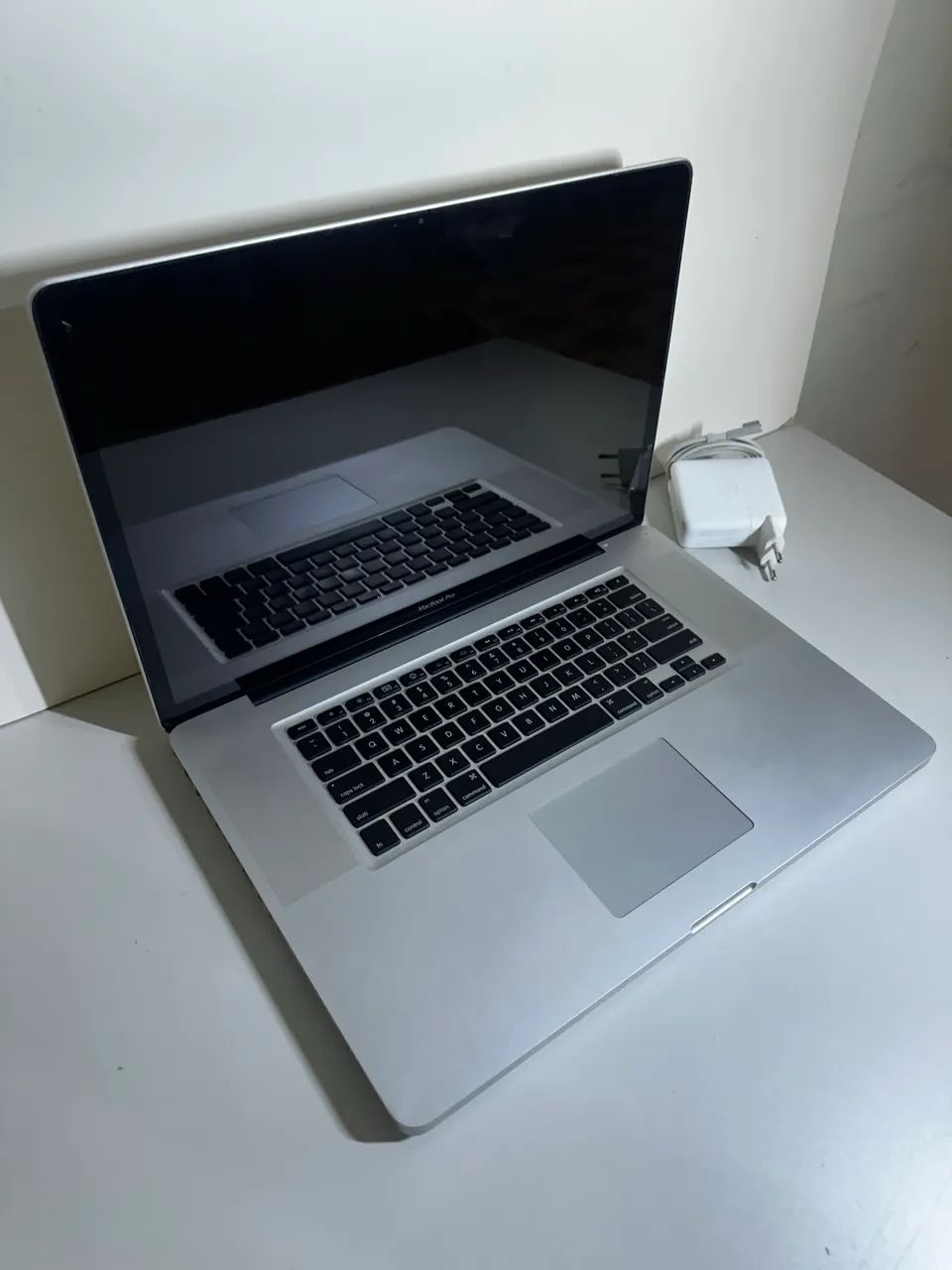 MacBook tela 17 polegadas 2011 EUA 16GB