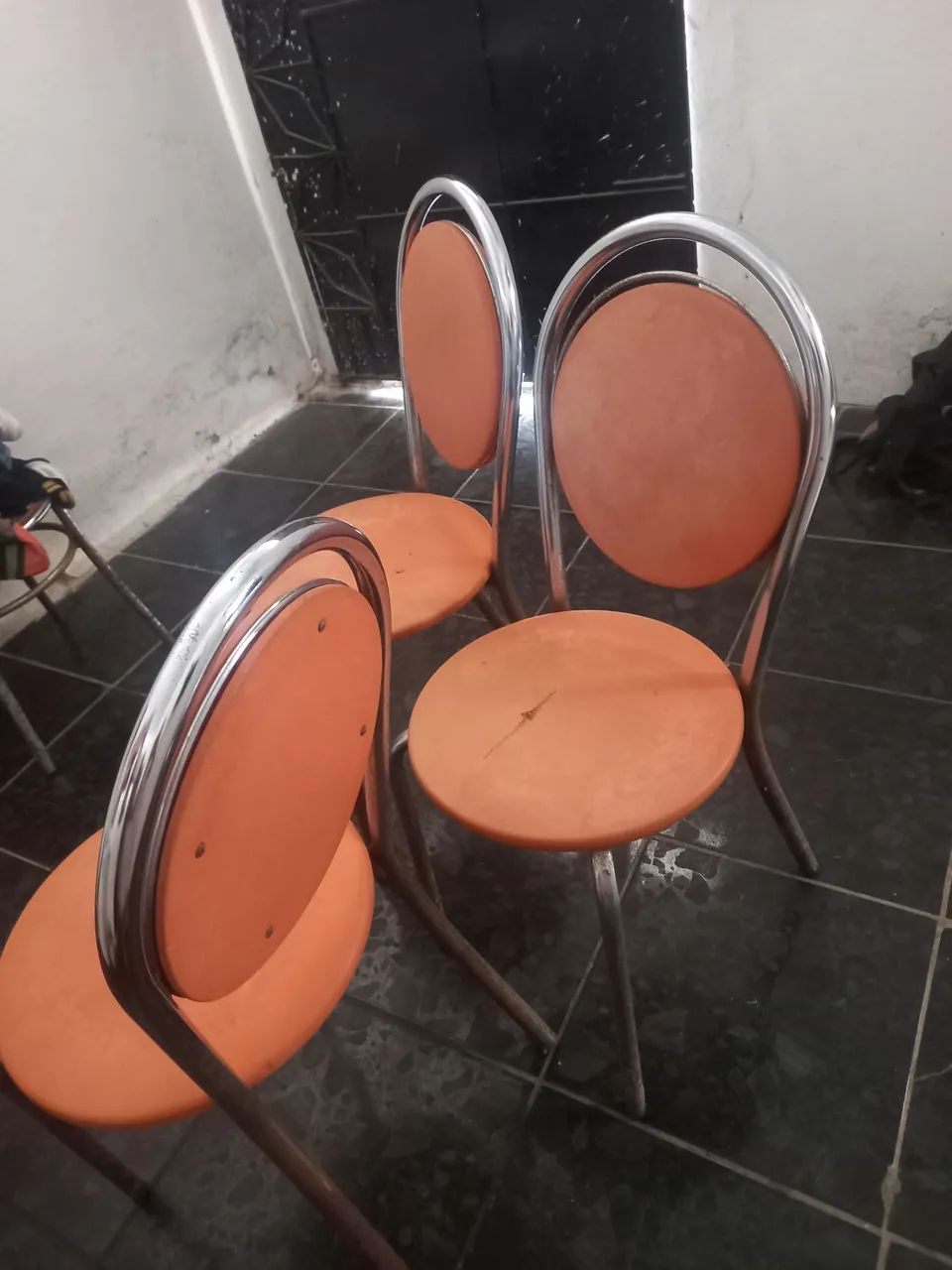 Cadeiras usadas - Foto 3