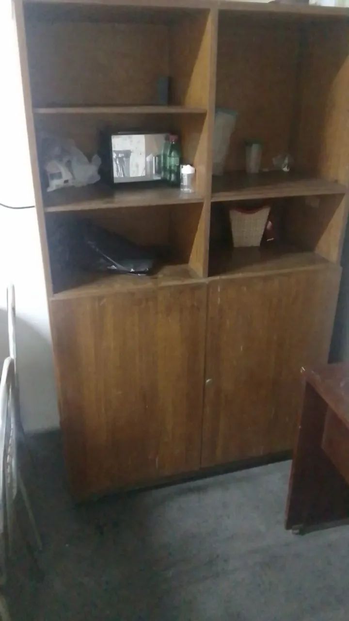 Armário de madeira para escritório - Foto 2