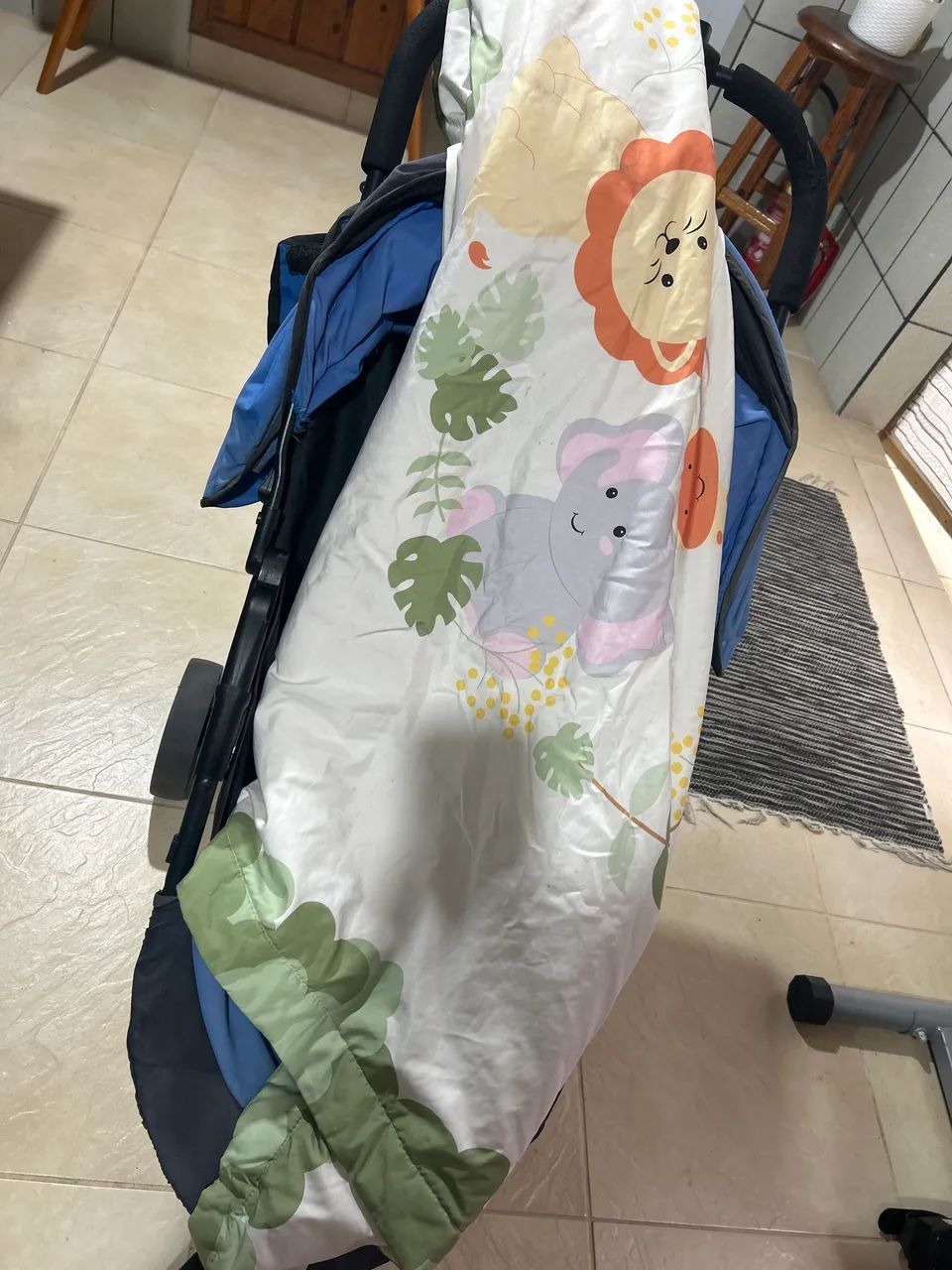 Carrinho de Bebê BB Bom estado - Foto 3