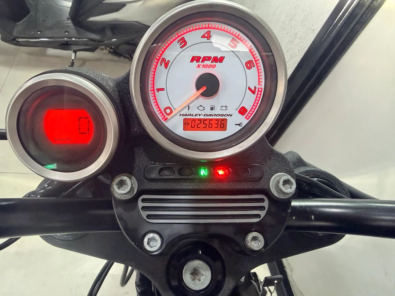 HARLEY DAVIDSON XR 1200 X 2012 - Foto 4