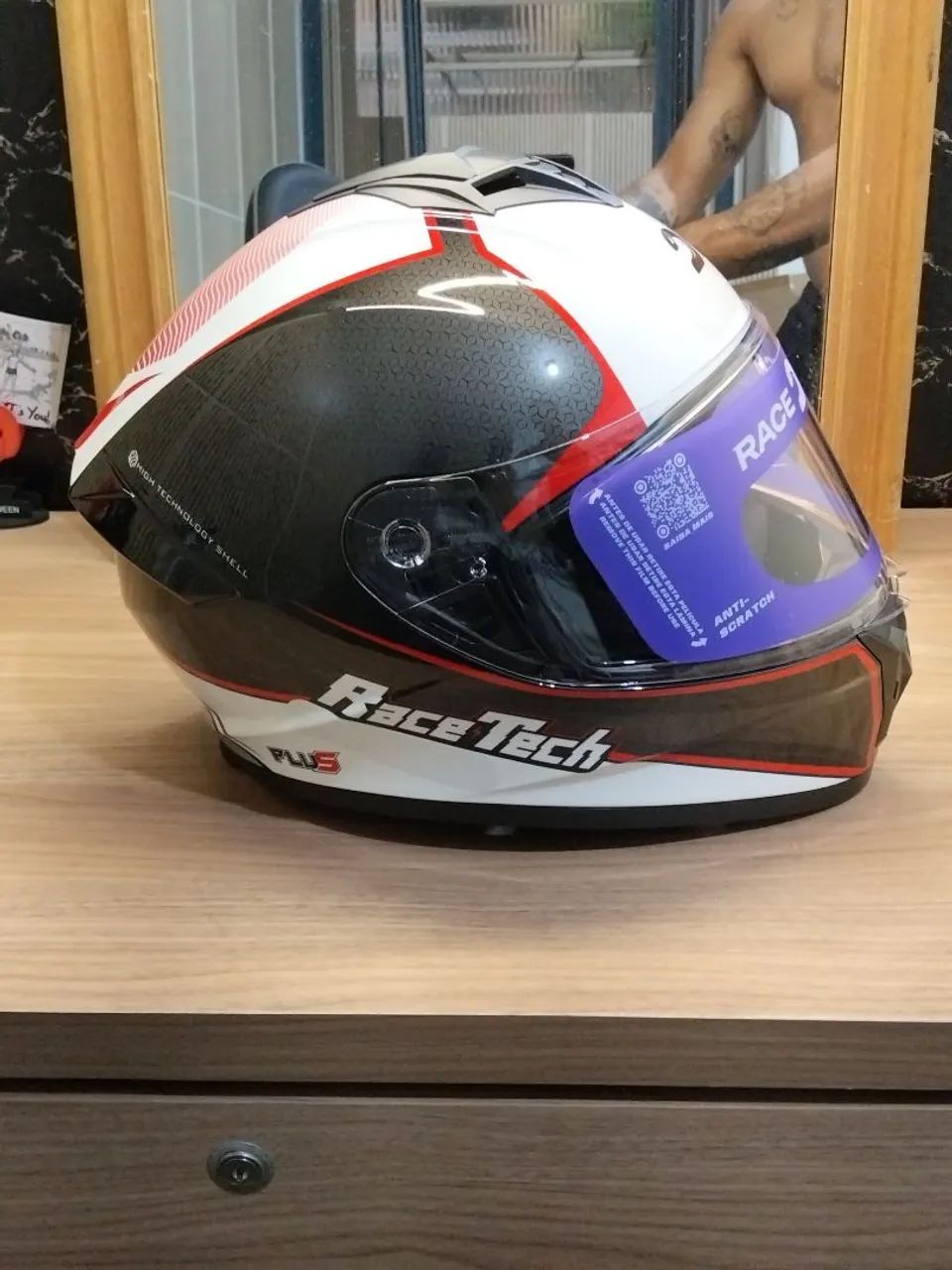 Capacete Race tech, N 56. - Esportes Sobre Rodas - Canafístula Capacete Race tech, N 56. - Esportes Sobre Rodas - Canafístula