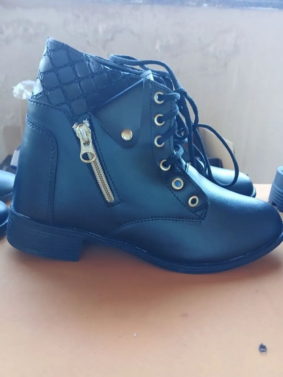 KIT DE BOTAS E COTURNOS CANO CURTO - NOVOS NA CAIXA - Foto 4