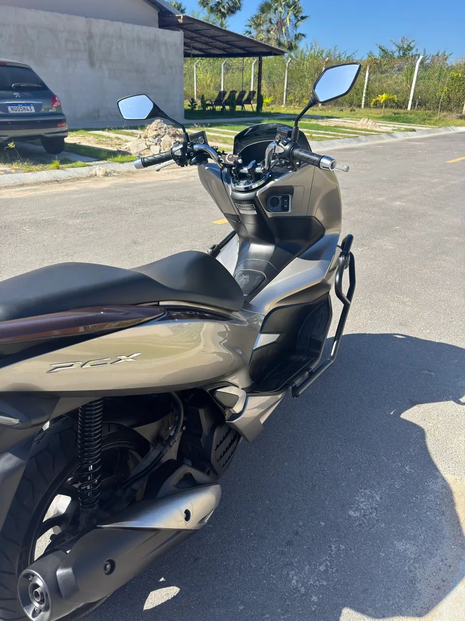 PCX 2022 DLX - Foto 4