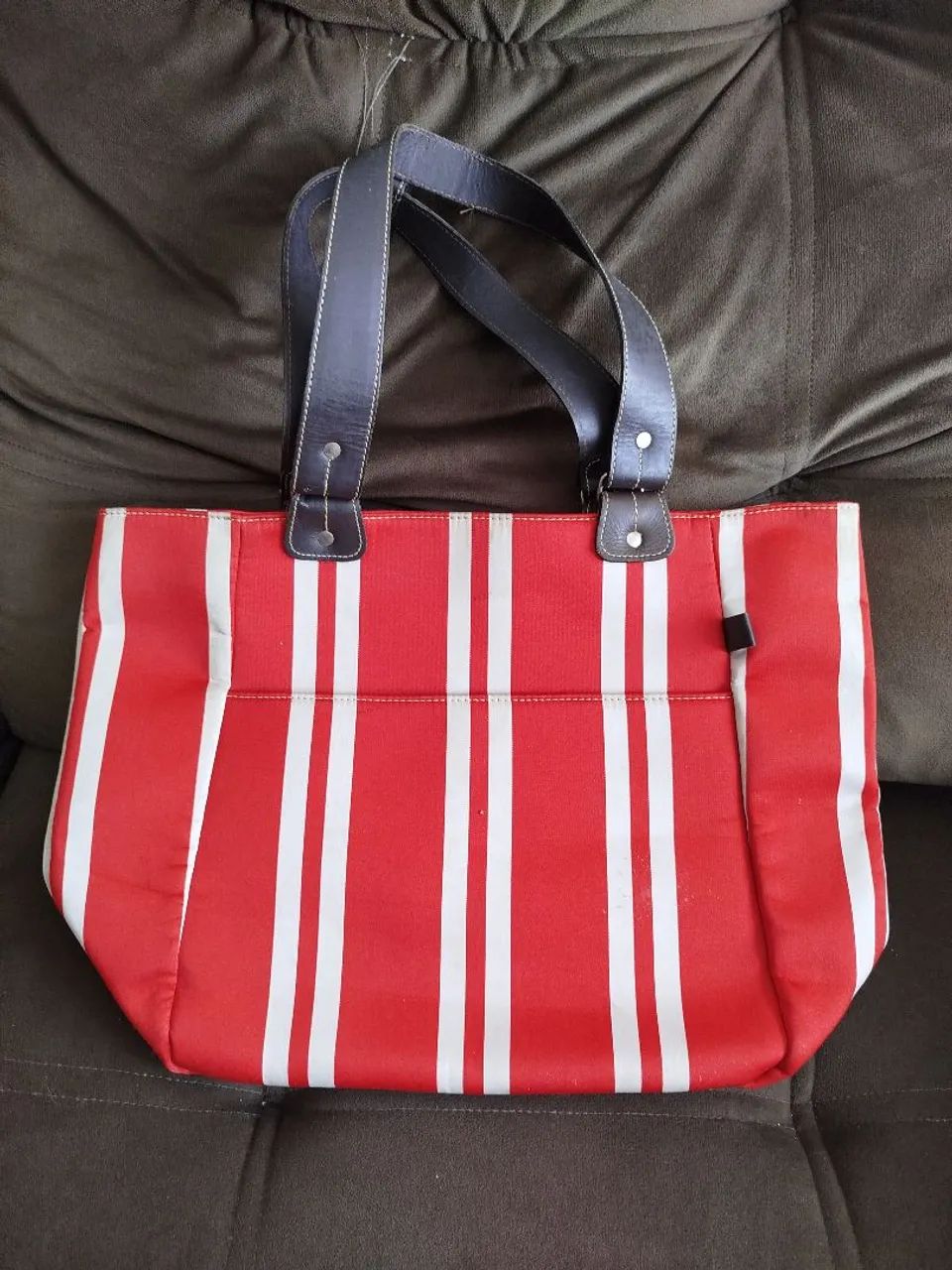 Bolsa de ombro marca Uncle K 