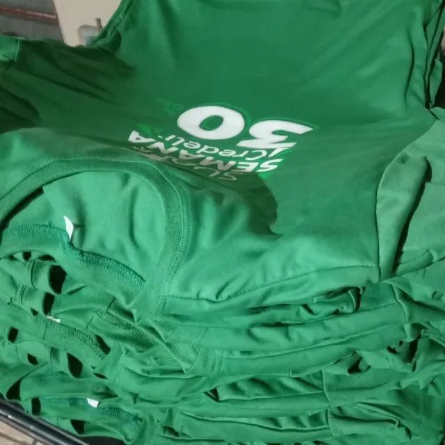 Uniformes Profissionais e Escolares - Foto 4