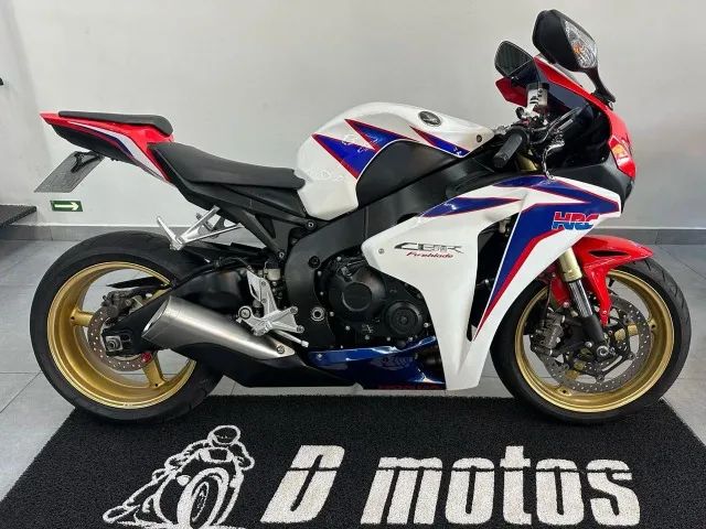 HONDA CBR 1000RR FIREBLADE