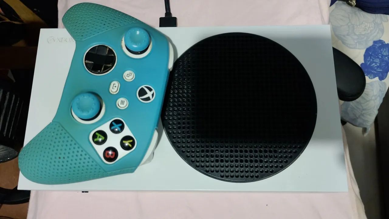 Xbox séries S com 1 controle