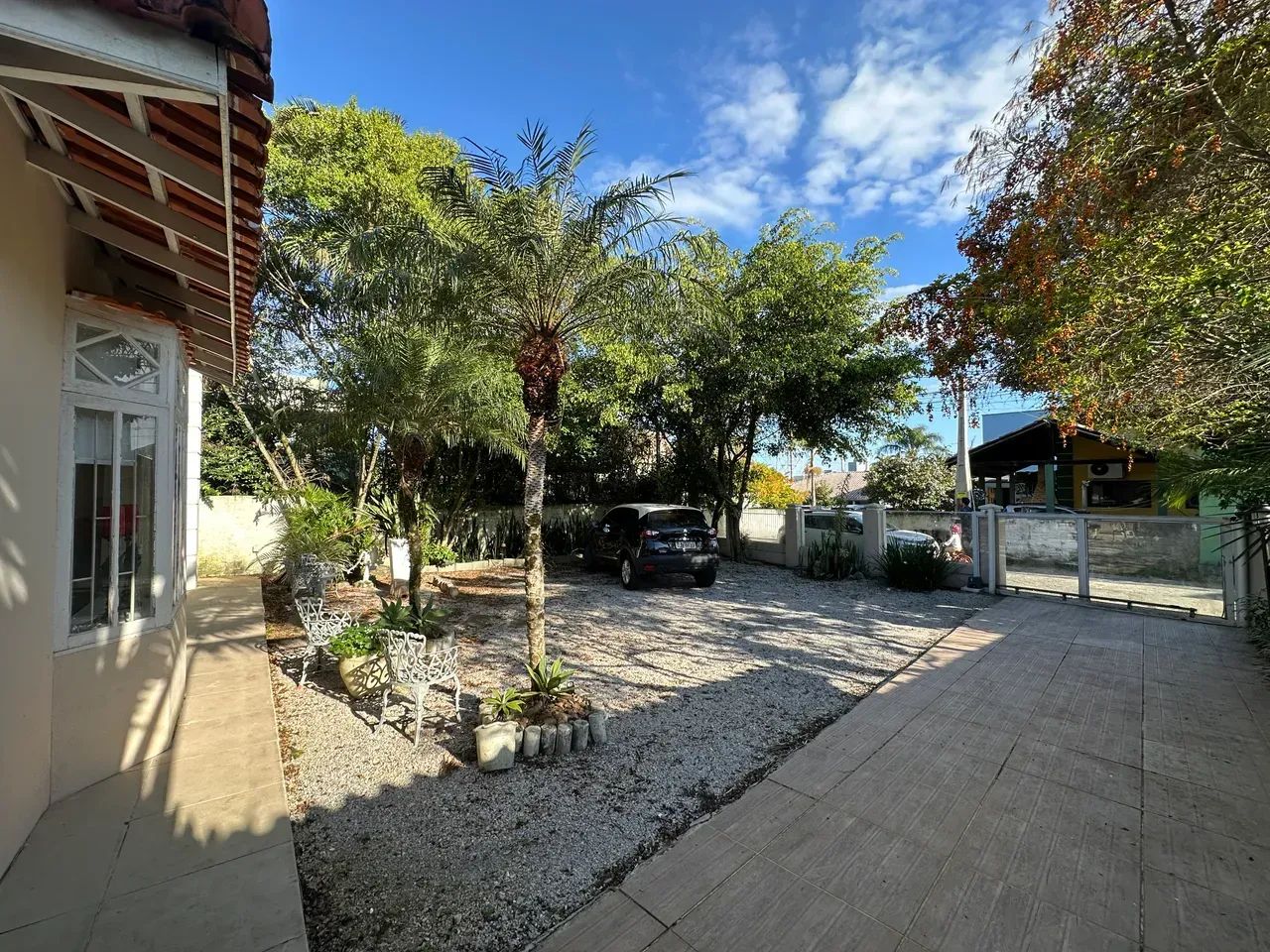 Casa mobiliada totalmente reformada com 320m, 4 suítes sendo 2 stúdios no Campeche em Flor - Foto 5