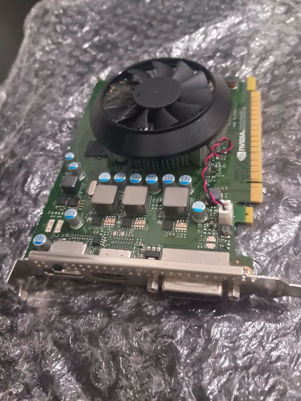 1050 ti OEM - Foto 2