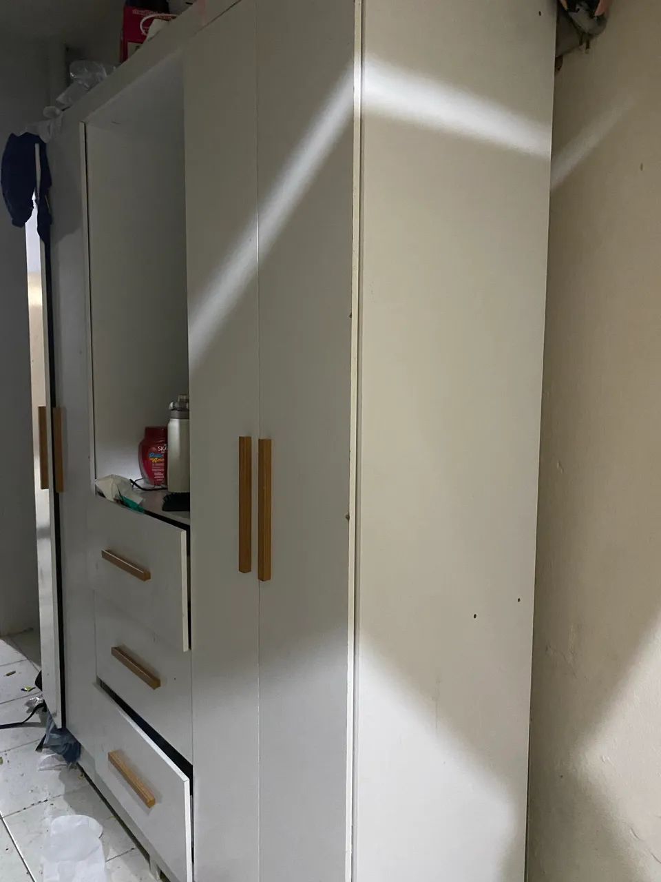Vendo guarda roupa 4 portas 