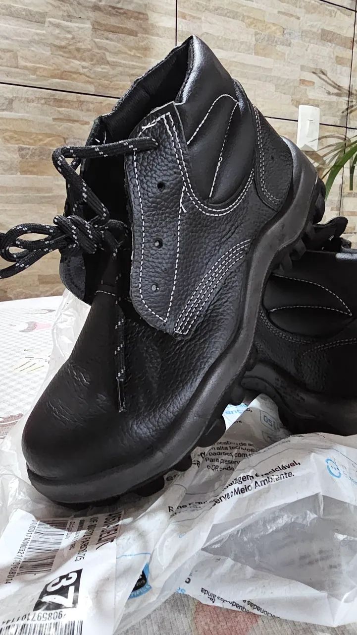 Bota de segurança Saftline nº 37  - Foto 2