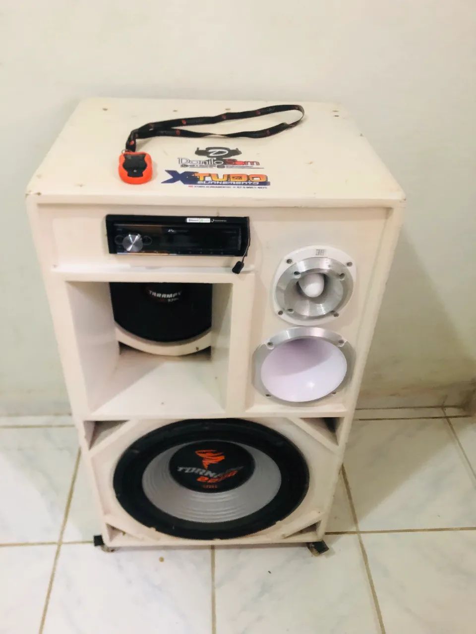 Vendo Caixa de Som Amplificada