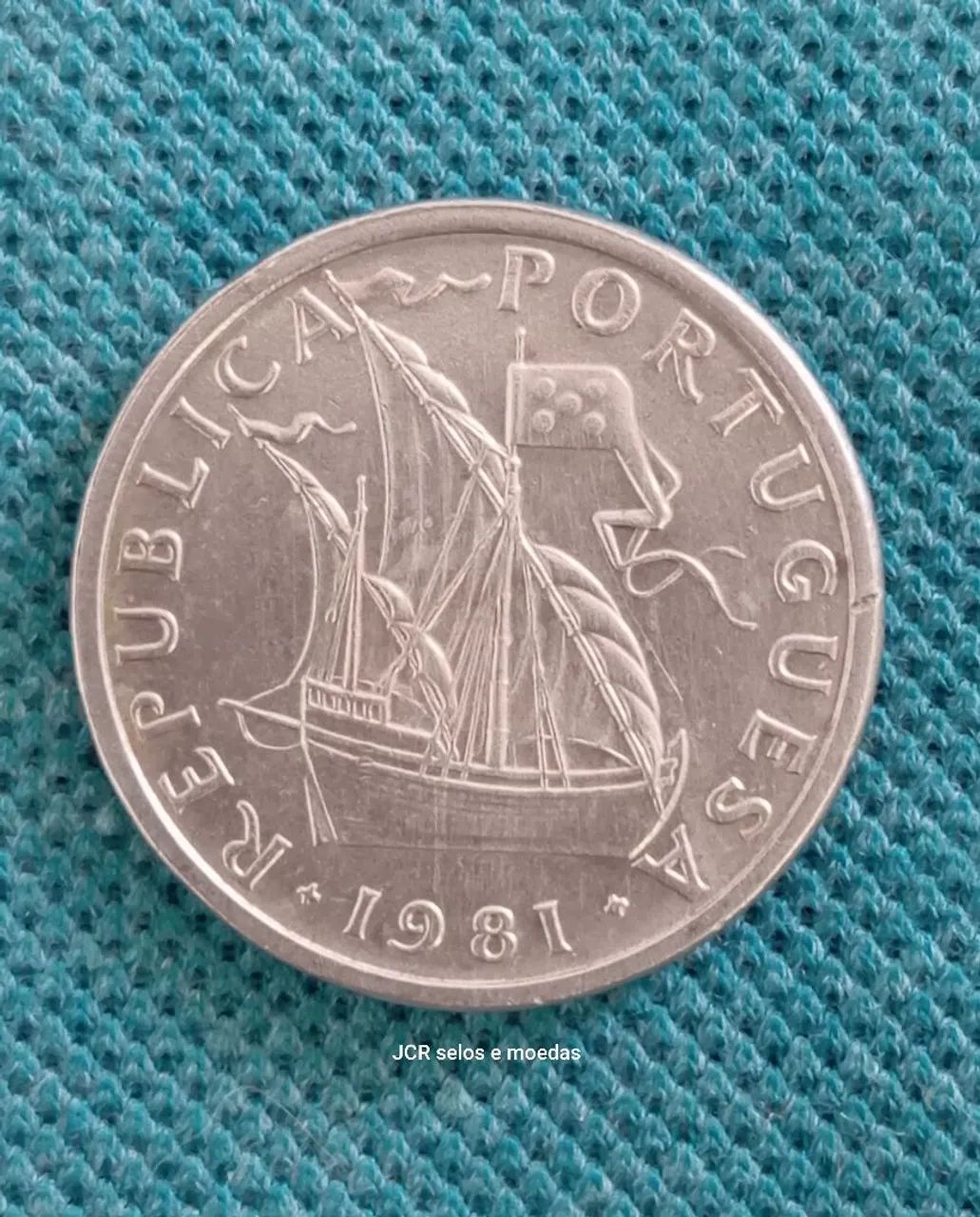 Moeda portuguesa 5 escudos em estado soberba 1981