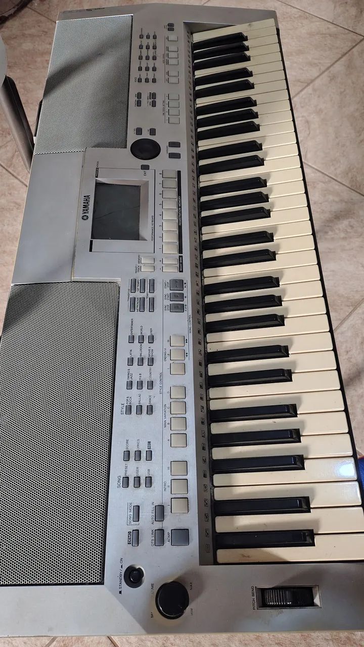 Vendo teclado Yamaha psr 500 - Foto 3