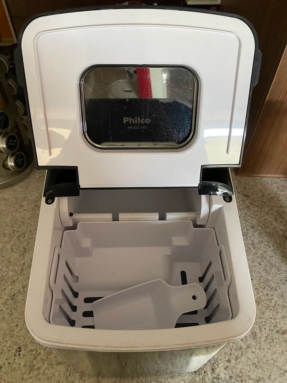 VENDE-SE MÁQUINA DE GELO PHILCO - Foto 2