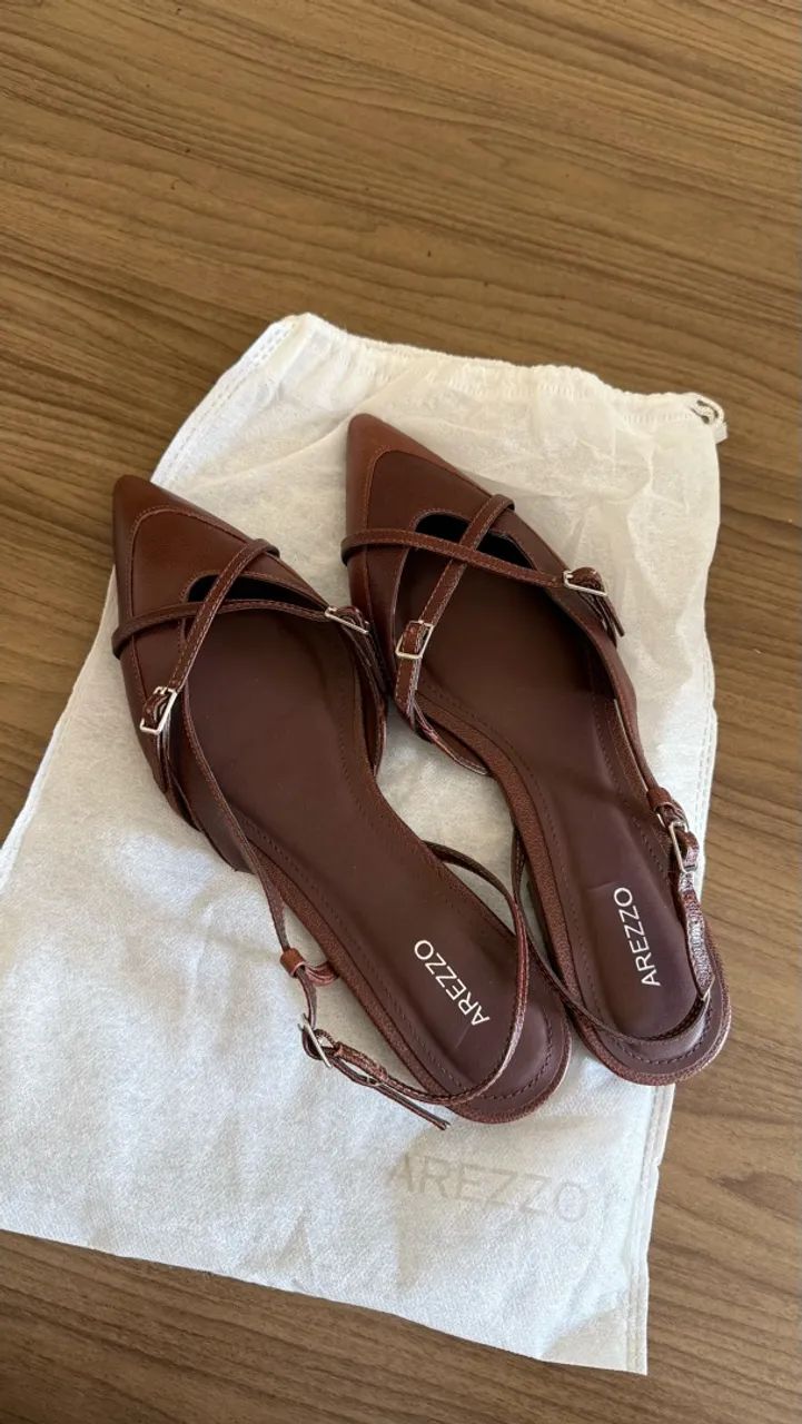 Slingback Arezzo Couro Bico Fino - Foto 4