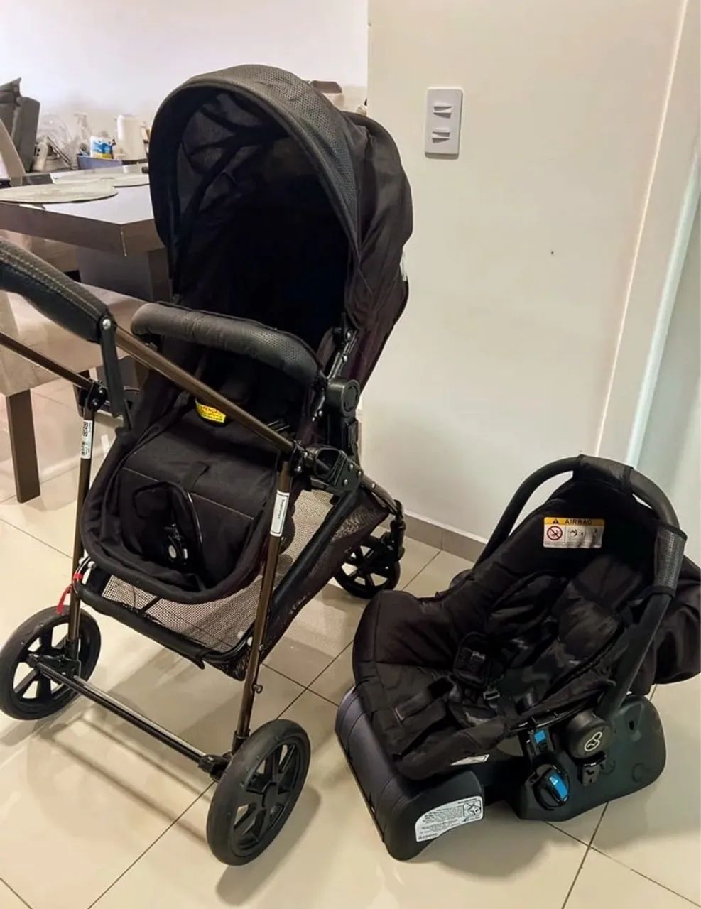 Carrinho de bebê moseis + bebê conforto - Foto 3