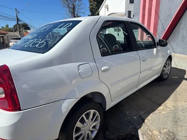 Renault Logan 2013