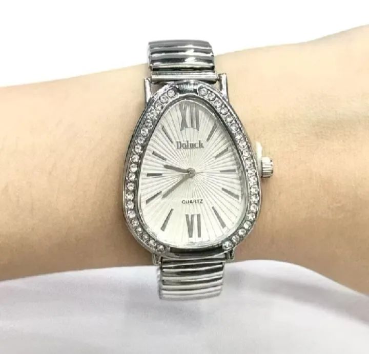 Relógio feminino prata com strass  - Foto 2